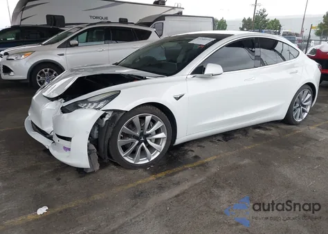 2019 Tesla Model 3 Long Range/Mid Range/Standard Range/Standard Range Plus из США, поврежденный, VIN 5YJ3E1EA9KF190553